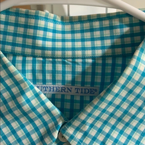 Southern Tide button down - Picture 2 of 2